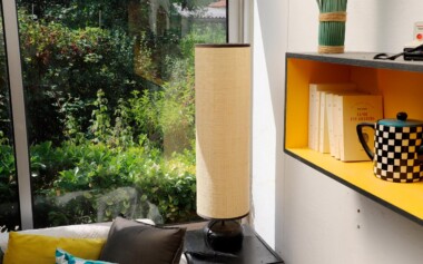 Lampe avec socle béton fabriquée à partir de matériaux de récupération Lampe béton toile de jute luminaires recyclage recyclé