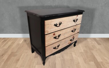 Ancienne commode relookée avec façade de tiroir en bois de palette Commode relookée Meubles recyclés Palette Bois