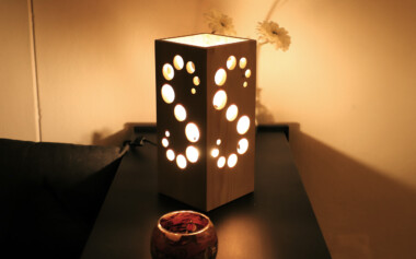 Lampe à poser bois recyclé motif ajouré Stellar Lampe à poser, luminaire déco, bois recyclé