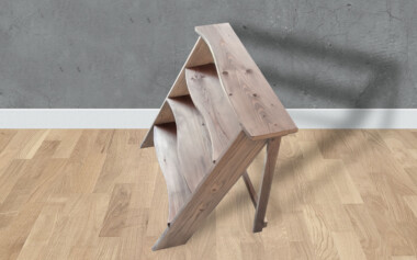 Présentoir à étagères en bois de palette recyclé et forme d'escabeau Présentoir escabeau avec étagère courbe en bois de palette recyclé