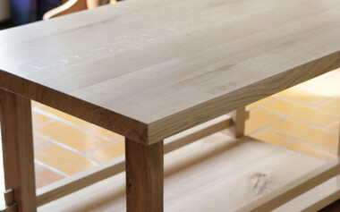 Table basse en chêne massif avec étagère modulable Tables basse bois massif étagère modulable