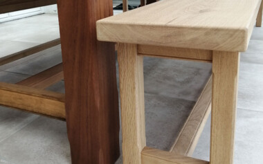 Restauration de table et fabrication de bancs en chêne massif Restauration fabrication table et banc en chêne