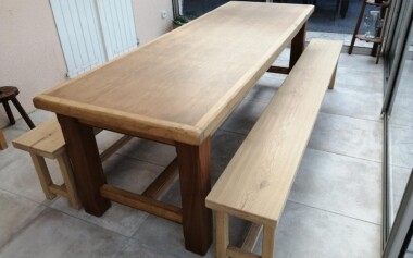 Restauration de table et fabrication de bancs en chêne massif Restauration fabrication table et banc en chêne