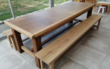 Restauration de table et fabrication de bancs en chêne massif Restauration fabrication table et banc en chêne
